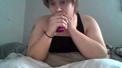 Snapshot of devykitten2018 chatting on December 2025 04:49:02 PM devykitten online show from December 2025 04:49:02 PM