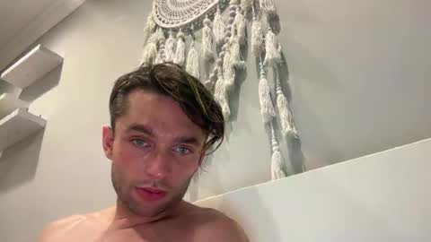 Snapshot of devyy333 chatting on October 2025 11:52:02 AM devyy333 online show from October 2025 11:52:02 AM