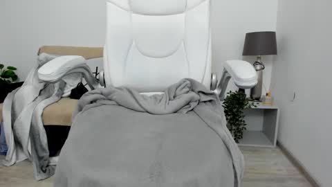 Snapshot of deya_divine chatting on February 2025 11:28:02 PM Deya online show from February 2025 11:28:02 PM