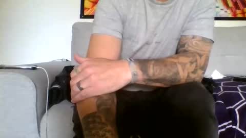 Snapshot of deydey83 chatting on December 2025 01:36:01 AM deydey83 online show from December 2025 01:36:01 AM