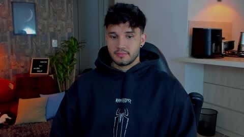 JULIAN online show from December 2025 10:17:02 PM