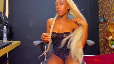 Madisson online show from December 2024 11:27:02 PM