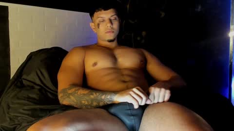 Snapshot of dhan_mackenzie chatting on December 2024 03:59:02 AM dhan_mackenzie online show from December 2024 03:59:02 AM