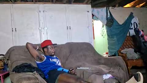 Snapshot of dhbbc454336 chatting on September 2025 07:10:02 AM Marcus D-von Steel as the raunchy ass sniffer thrill me with your online show from September 2025 07:10:02 AM