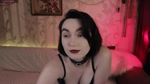 Diana Di Honey online show from July 2026 03:41:01 PM