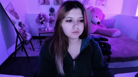 Dia online show from April 2026 07:55:02 PM