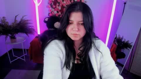 Dia online show from June 2026 07:36:01 PM