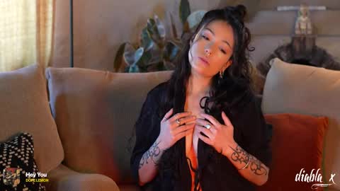 DIABLA  online show from February 2026 10:43:02 PM