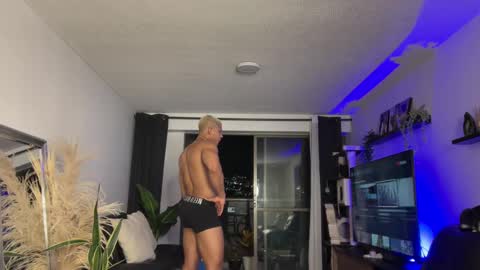 Snapshot of diagostone chatting on September 2025 12:43:01 AM Diego online show from September 2025 12:43:01 AM