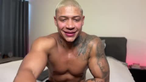 Snapshot of diagostone chatting on September 2025 10:00:01 PM Diego online show from September 2025 10:00:01 PM