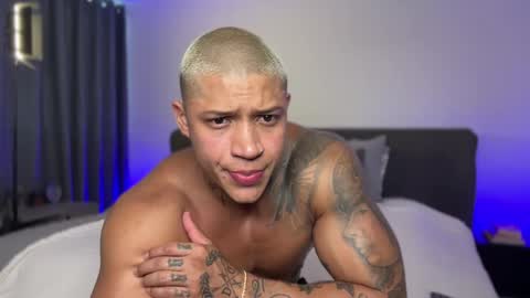 Snapshot of diagostone chatting on September 2025 09:16:01 PM Diego online show from September 2025 09:16:01 PM