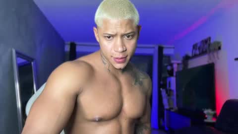 Snapshot of diagostone chatting on November 2025 10:54:01 PM Diego online show from November 2025 10:54:01 PM