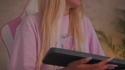 Thea online show from June 2026 09:35:02 AM