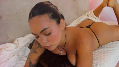 diamond_canela online show from May 2026 12:26:02 AM