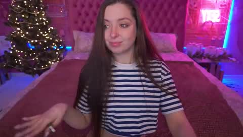 Snapshot of diamondeyeess chatting on December 2025 06:19:01 AM Sasha online show from December 2025 06:19:01 AM