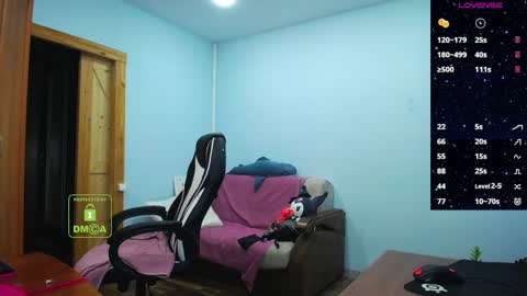 Snapshot of diamondjune chatting on March 2025 06:00:02 AM June3 online show from March 2025 06:00:02 AM