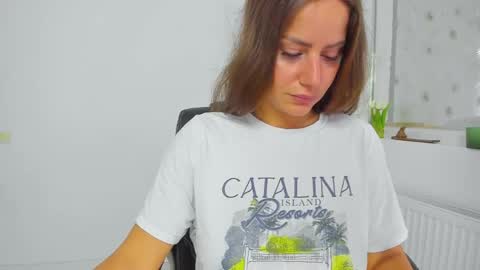 diamondkay_ online show from June 2026 07:10:01 AM