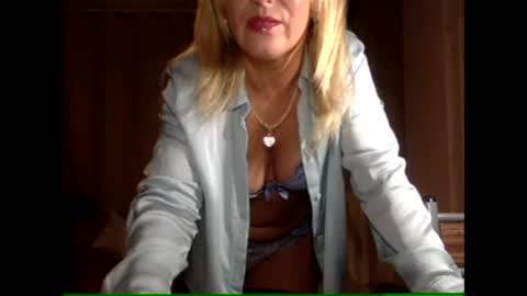 Snapshot of diana583578 chatting on December 2025 05:18:02 PM diana583578 online show from December 2025 05:18:02 PM