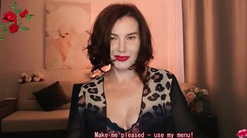 Diana DeLua online show from November 2025 12:58:02 PM