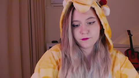 Snapshot of diana_floweri chatting on December 2024 12:40:02 PM Diana online show from December 2024 12:40:02 PM