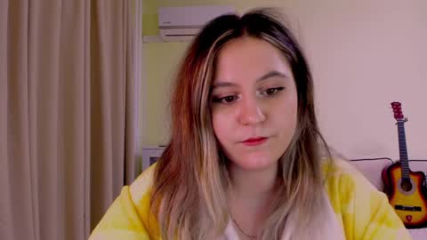 Snapshot of diana_floweri chatting on December 2024 12:27:02 PM Diana online show from December 2024 12:27:02 PM