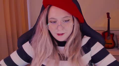 Snapshot of diana_floweri chatting on December 2024 12:12:01 PM Diana online show from December 2024 12:12:01 PM