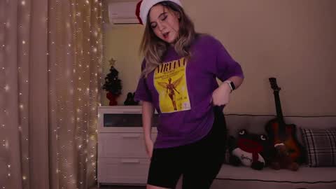 Snapshot of diana_floweri chatting on December 2024 09:51:01 AM Diana online show from December 2024 09:51:01 AM