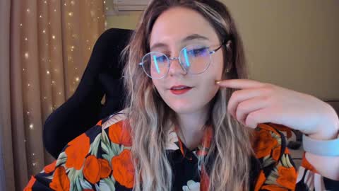 Snapshot of diana_floweri chatting on January 2025 10:01:01 AM Diana online show from January 2025 10:01:01 AM