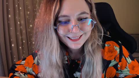 Snapshot of diana_floweri chatting on January 2025 01:03:01 PM Diana online show from January 2025 01:03:01 PM