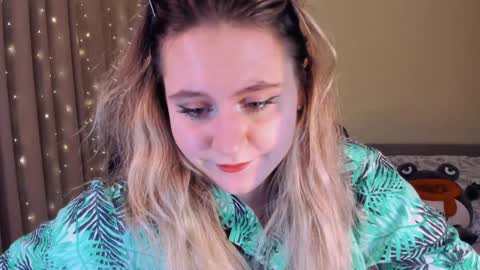 Snapshot of diana_floweri chatting on January 2025 01:31:01 PM Diana online show from January 2025 01:31:01 PM