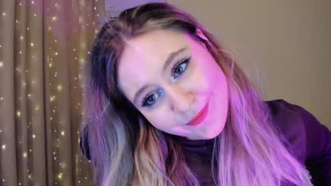 Snapshot of diana_floweri chatting on January 2025 12:23:01 PM Diana online show from January 2025 12:23:01 PM