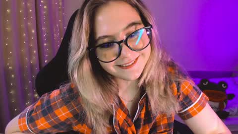 Snapshot of diana_floweri chatting on February 2025 09:40:02 AM Diana online show from February 2025 09:40:02 AM