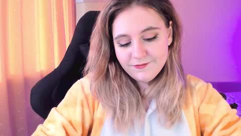 Snapshot of diana_floweri chatting on February 2025 01:38:01 PM Diana online show from February 2025 01:38:01 PM