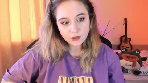 Snapshot of diana_floweri chatting on February 2025 01:11:01 PM Diana online show from February 2025 01:11:01 PM