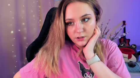 Snapshot of diana_floweri chatting on February 2025 09:15:02 AM Diana online show from February 2025 09:15:02 AM