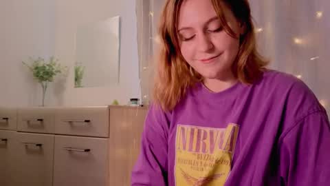 Snapshot of diana_floweri chatting on September 2025 09:35:02 AM Diana online show from September 2025 09:35:02 AM