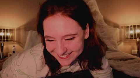 Snapshot of diana_floweri chatting on October 2025 04:25:02 AM Diana online show from October 2025 04:25:02 AM