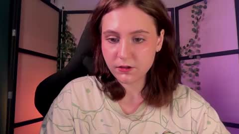 Snapshot of diana_floweri chatting on July 2026 10:32:02 AM Diana online show from July 2026 10:32:02 AM