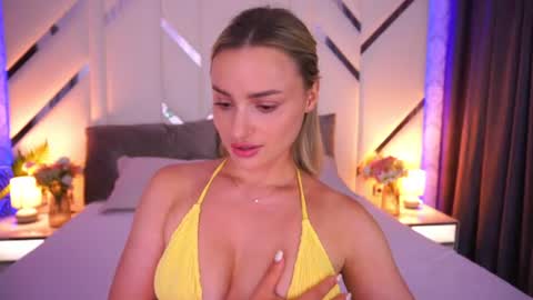 diana_nova online show from July 2026 02:05:01 PM