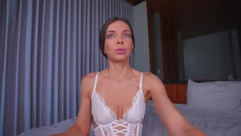 Snapshot of diana_smiley chatting on June 2026 01:52:02 AM Diana online show from June 2026 01:52:02 AM