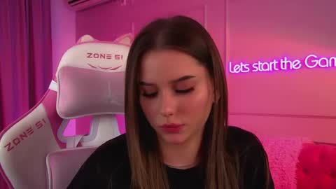 Diana online show from April 2026 08:57:02 PM
