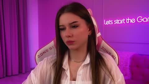 Diana online show from May 2026 06:26:02 PM