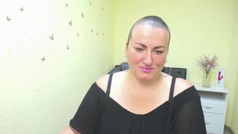Diana online show from May 2026 05:24:02 AM