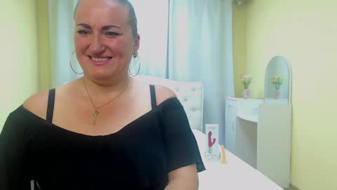 Diana online show from May 2026 06:10:02 AM