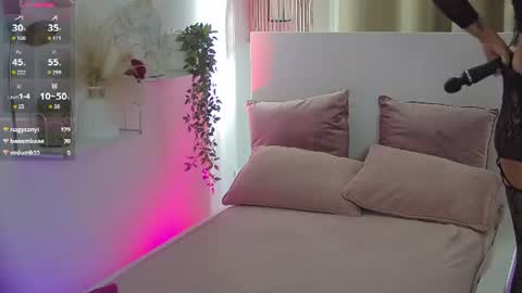dianamoonnnn online show from July 2026 04:39:33 PM