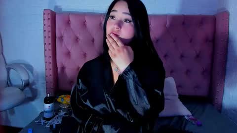 Snapshot of dianarous chatting on January 2025 09:35:01 AM dianarous online show from January 2025 09:35:01 AM