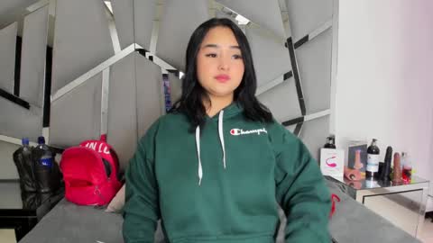 Snapshot of dianarous chatting on October 2025 03:04:02 AM dianarous online show from October 2025 03:04:02 AM