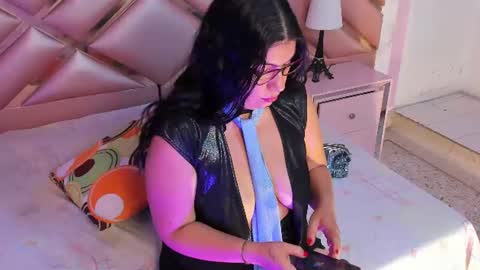 dianasheren online show from July 2026 08:55:01 PM