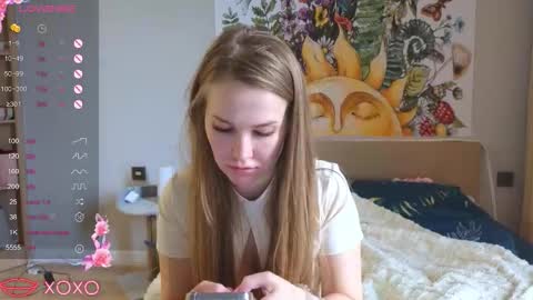 Snapshot of dianashermy chatting on December 2025 09:47:02 AM Diana online show from December 2025 09:47:02 AM