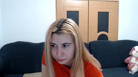 dianasmiey7 online show from March 2025 06:11:02 PM
